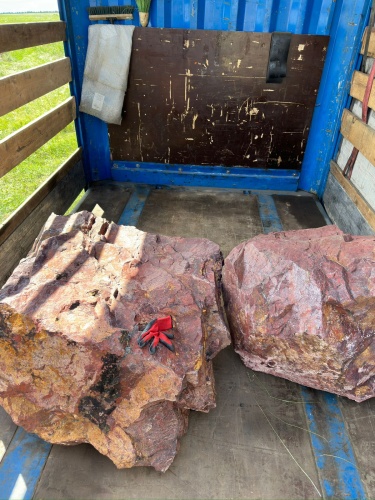 Ландшафтные глыбы красно-фиолетовые 200-1000 килограмм купить в Саратовской области