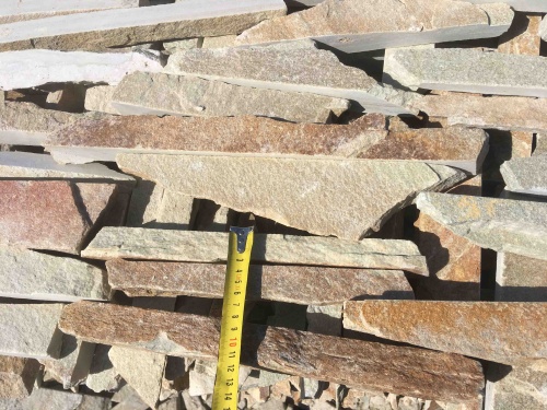 Горбушка златолит золотистый для облицовки купить в Саратовской области