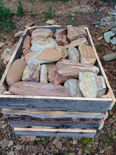 Златолит жёлтый, жёлто-зелёный глыбки и валуны для ланшафтного дизайна купить в Саратовской области