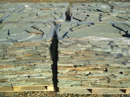 Плитняк златолит зелёный для цоколя, отмостки купить в Саратовской области