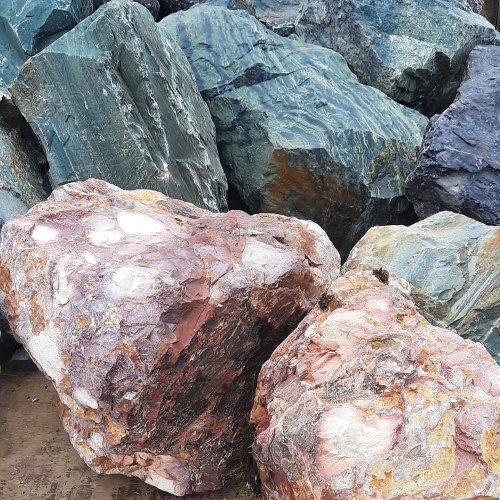 Ландшафтные глыбы красно-фиолетовые 200-1000 килограмм купить в Саратовской области