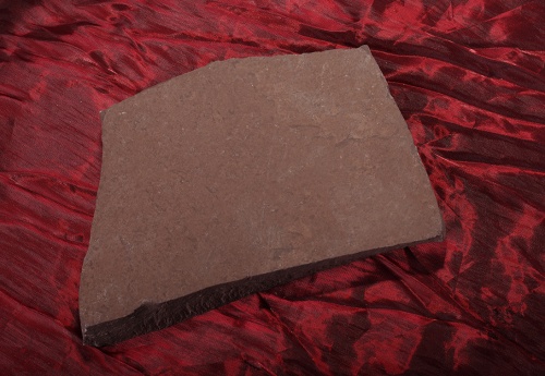 Плитняк лемезит бордовый для цоколя 1,5-2 см купить в Саратовской области