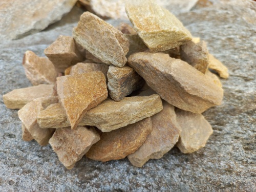 Златолит жёлтый декоративная каменная крошка купить в Саратовской области